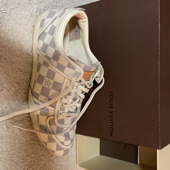 Louis Vuitton Sneakers - Picture 3 of 12